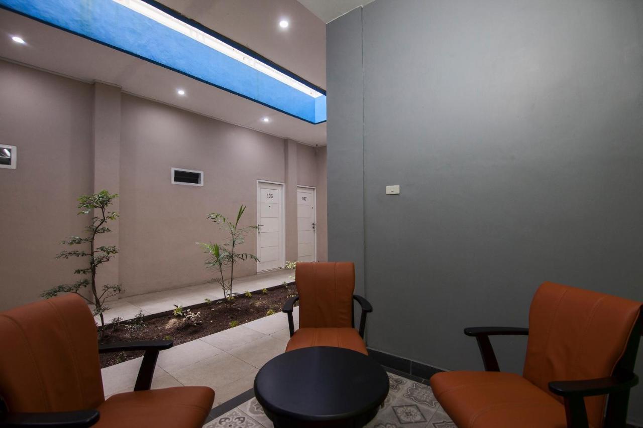 Rap Hotel Balige Exterior photo